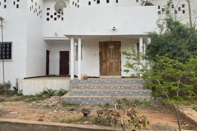 Ferme Avicole de 7932 m² vers Sébikotane