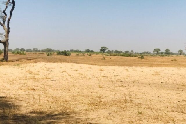 Terrain de 1,64  hectare vers  Tassette